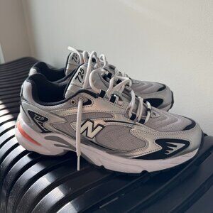 New Balance 725v1